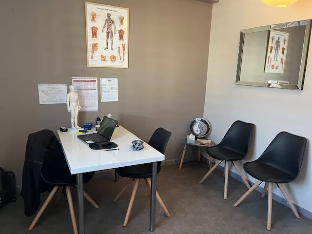 Bureau du Cabinet d'acupuncture de la Tauge