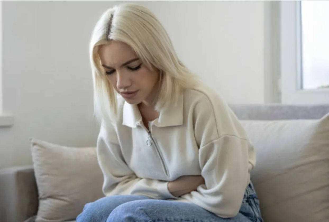 Séance d'acupuncture pour le syndrome de l'intestin irritable